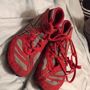 Women’s wrestling shoes size 8